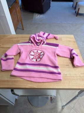 Boston Bruins Knit Sweater one of a kind